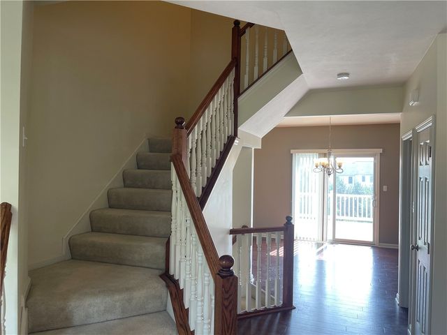 334 Marshall Heights Dr, Marshall, PA 15090