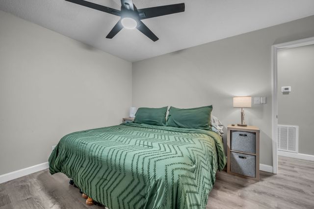 918 Cherokee Dr, New Johnsonville, TN 37134