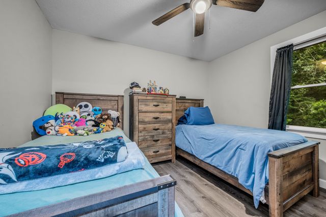 918 Cherokee Dr, New Johnsonville, TN 37134