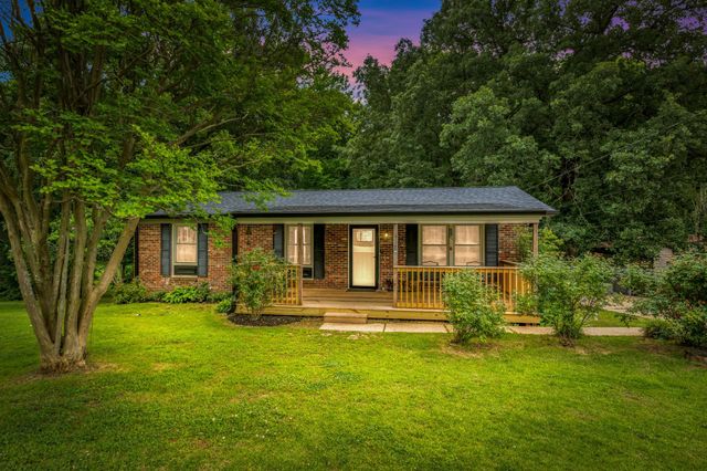 918 Cherokee Dr, New Johnsonville, TN 37134