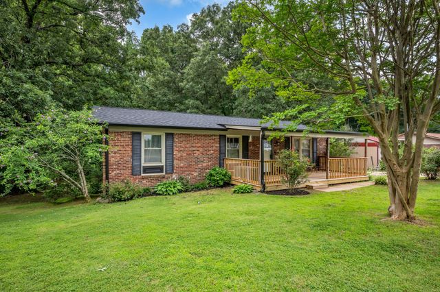 918 Cherokee Dr, New Johnsonville, TN 37134