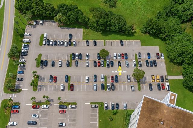 3800 Hillcrest Dr 614, Hollywood, FL 33021