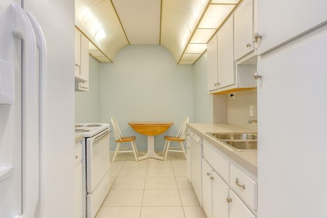 3800 Hillcrest Dr 614, Hollywood, FL 33021