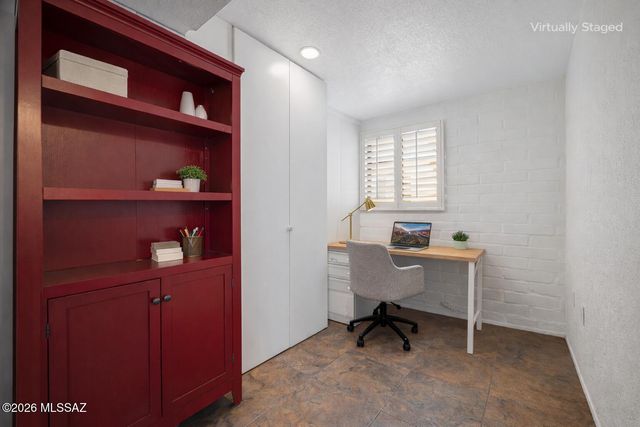 328 S Paseo Pena Apt D, Green Valley, AZ 85614