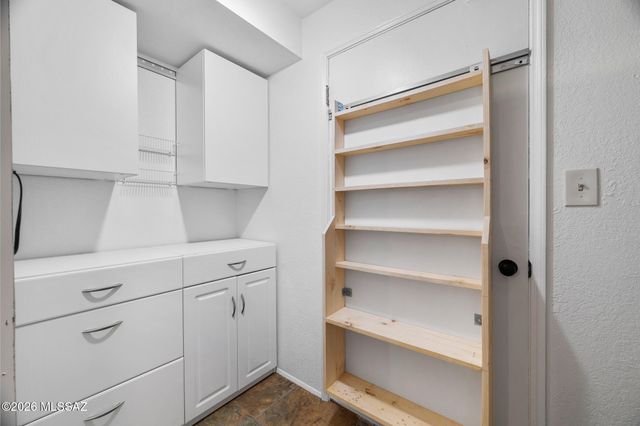 328 S Paseo Pena Apt D, Green Valley, AZ 85614