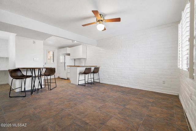 328 S Paseo Pena Apt D, Green Valley, AZ 85614