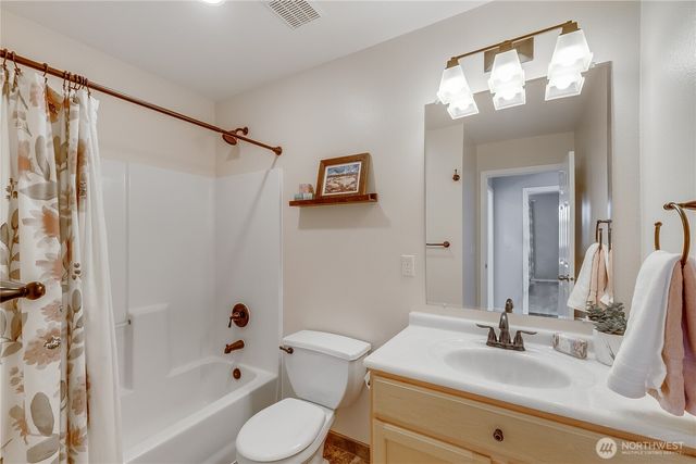 23017 138th Avenue E, Graham, WA 98338