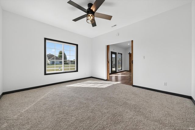 203 EAGLE Drive, Sweetser, IN 46987