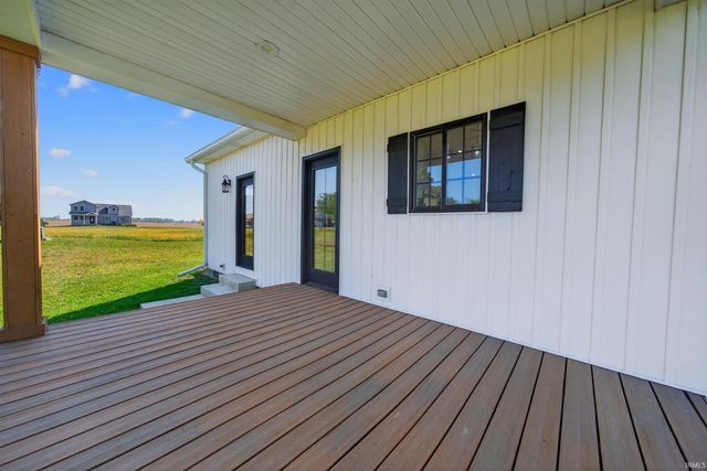 203 EAGLE Drive, Sweetser, IN 46987