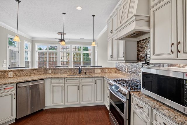 121 Willow Bay Dr., Murrells Inlet, SC 29576