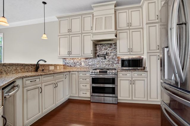 121 Willow Bay Dr., Murrells Inlet, SC 29576