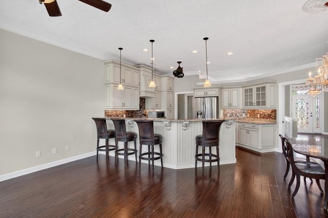 121 Willow Bay Dr., Murrells Inlet, SC 29576