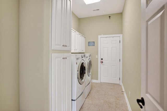 121 Willow Bay Dr., Murrells Inlet, SC 29576