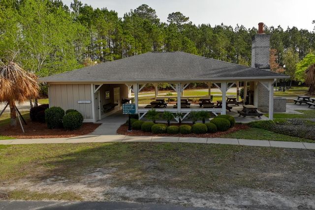 121 Willow Bay Dr., Murrells Inlet, SC 29576