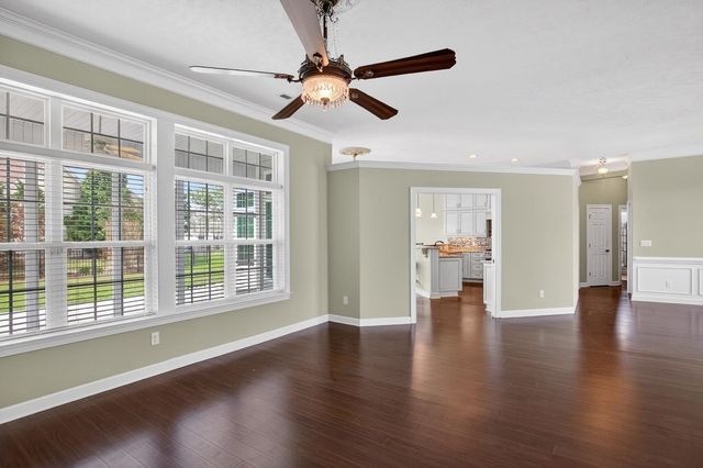 121 Willow Bay Dr., Murrells Inlet, SC 29576