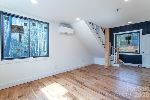 261 Maga Lane, Brevard, NC 28712