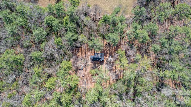 261 Maga Lane, Brevard, NC 28712