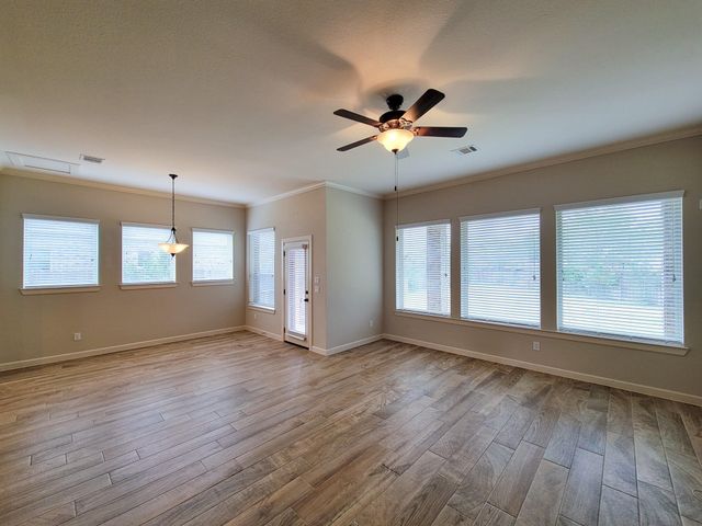 100 Castlegate Lane, Jersey Village, TX 77065