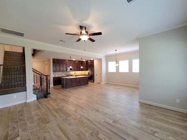 100 Castlegate Lane, Jersey Village, TX 77065