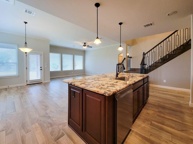 100 Castlegate Lane, Jersey Village, TX 77065
