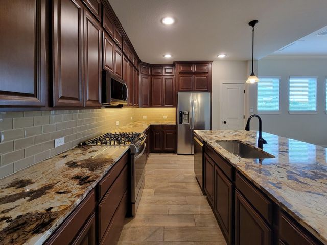 100 Castlegate Lane, Jersey Village, TX 77065