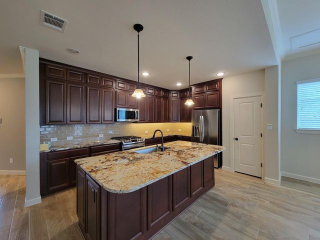 100 Castlegate Lane, Jersey Village, TX 77065