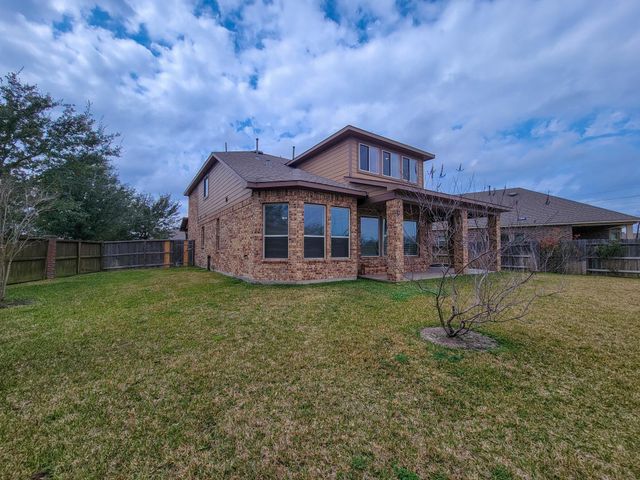 100 Castlegate Lane, Jersey Village, TX 77065