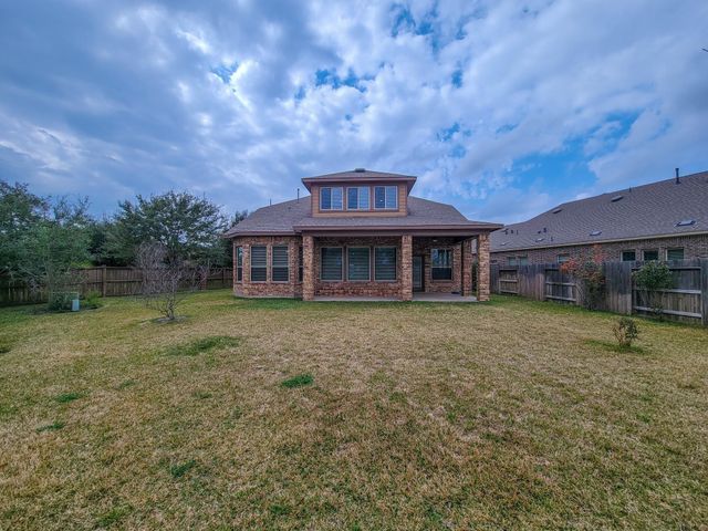 100 Castlegate Lane, Jersey Village, TX 77065