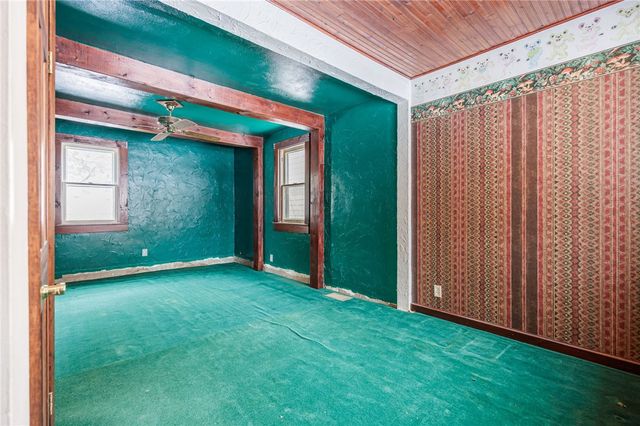 51 Saint Johns Park, Rochester, NY 14612