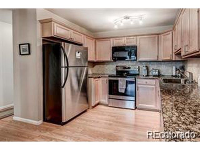 705 S Clinton St 9B, Denver, CO 80247
