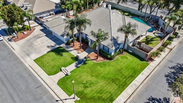12401 Longmeadow Way, Bakersfield, CA 93312