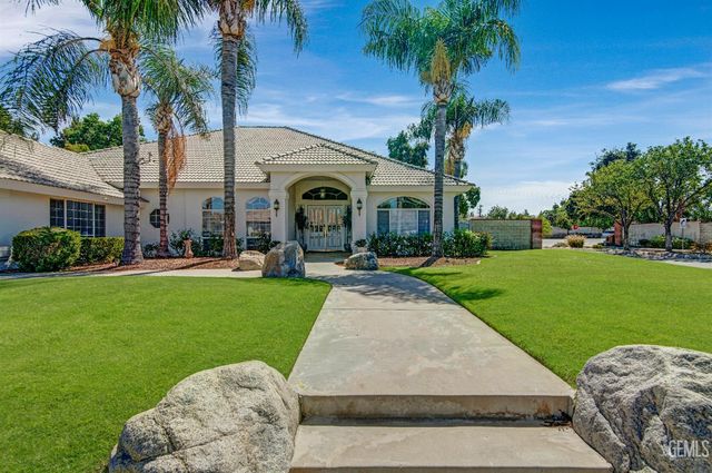 12401 Longmeadow Way, Bakersfield, CA 93312