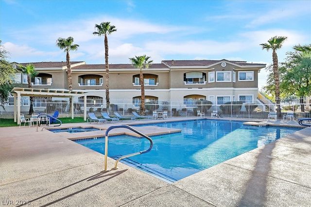 833 Aspen Peak Loop 121, Henderson, NV 89011