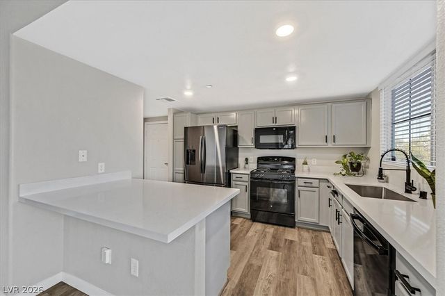 833 Aspen Peak Loop 121, Henderson, NV 89011