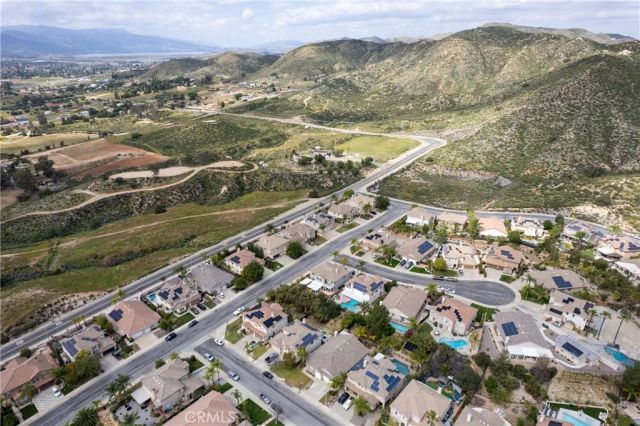 24050 Esmeralda Court, Wildomar, CA 92595