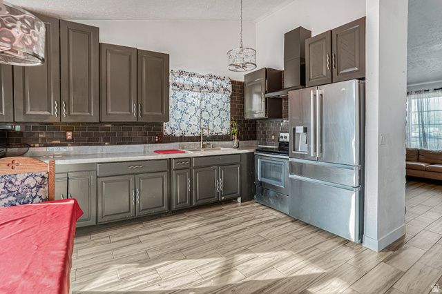 1071 AMIGA DR, Salt Lake City, UT 84104