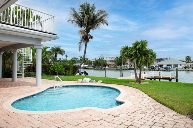 11855 4TH STREET E, Treasure Island, FL 33706