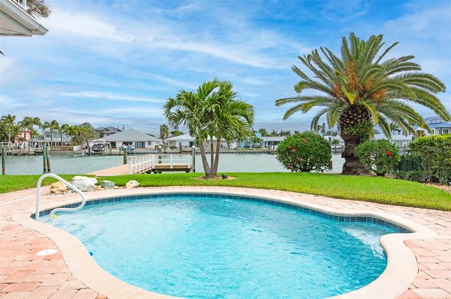 11855 4TH STREET E, Treasure Island, FL 33706