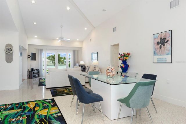 11855 4TH STREET E, Treasure Island, FL 33706