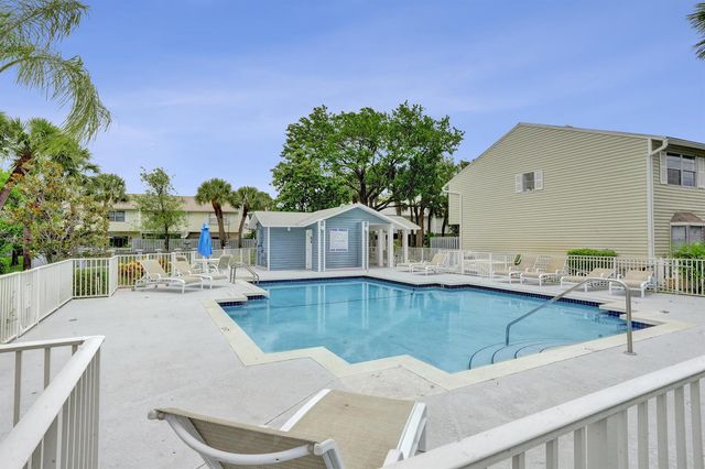 147 SW 3rd Street, Pompano Beach, FL 33060