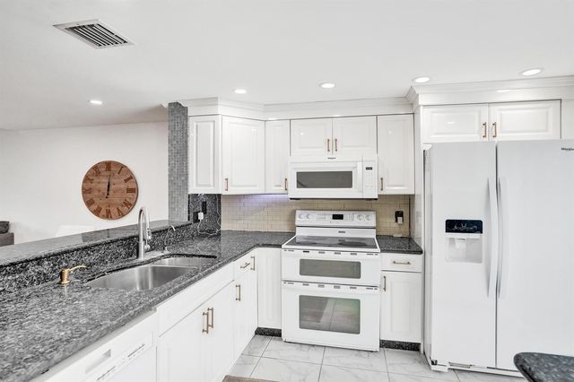 147 SW 3rd Street, Pompano Beach, FL 33060