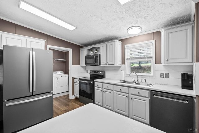 426 S Main Street, Amherst, VA 24521