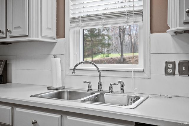 426 S Main Street, Amherst, VA 24521