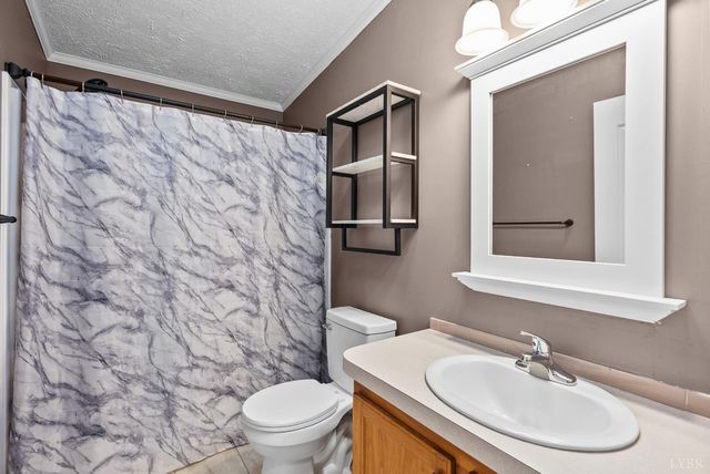 426 S Main Street, Amherst, VA 24521