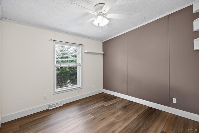 426 S Main Street, Amherst, VA 24521