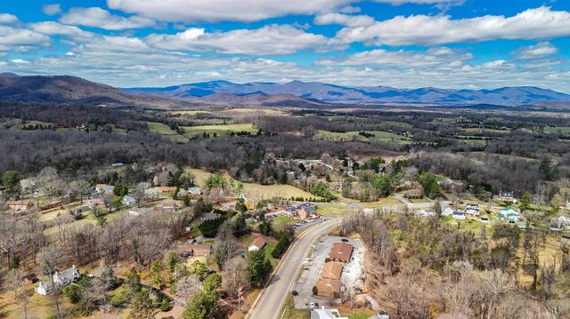 426 S Main Street, Amherst, VA 24521