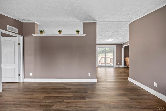 426 S Main Street, Amherst, VA 24521