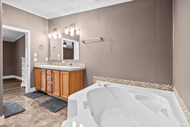 426 S Main Street, Amherst, VA 24521