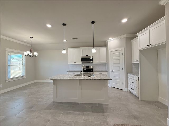 889 Madden Street, Tontitown, AR 72762