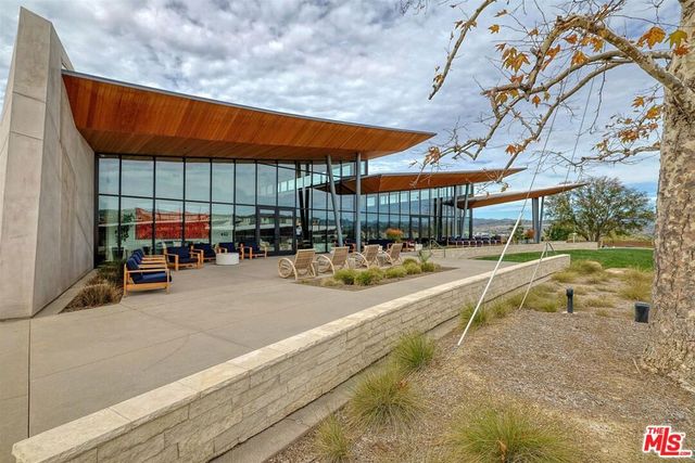 27405 Journey Place 305, Valencia, CA 91381